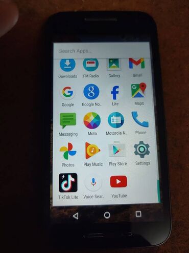 Motorola: Motorola Moto E (3rd Gen), 16 GB, bоја - Crna — 3