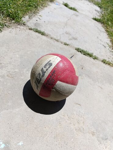 спартивная форма: Б.у волейбольный мяч