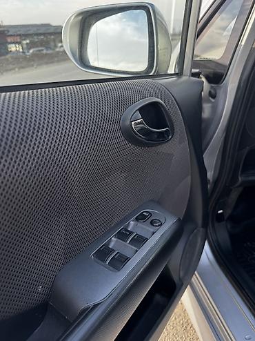 Honda: Honda Jazz: 2006 г., Автомат, Бензин, Хэтчбэк at lalafo.kg — 8 Honda: Honda Jazz: 2006 г., Автомат, Бензин, Хэтчбэк — 8