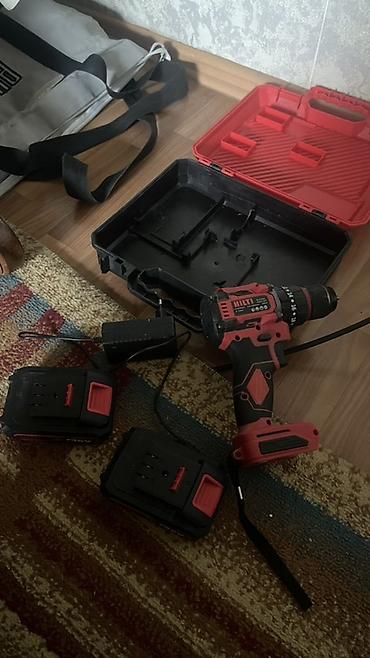 аккумуляторные: Аккумуляторная дрель-шуруповерт Hilti + сетевой перфоратор Bosch — — 2