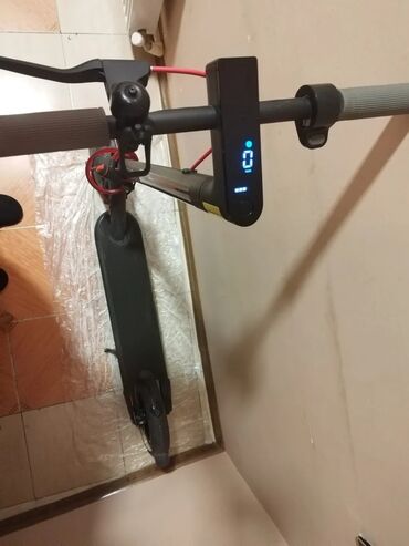 Elektrikli samokatlar: İşlənmiş Elektrik samokat 8", ≤ 250 Vt, 26 - 35 km/s, Ünvandan götürmə