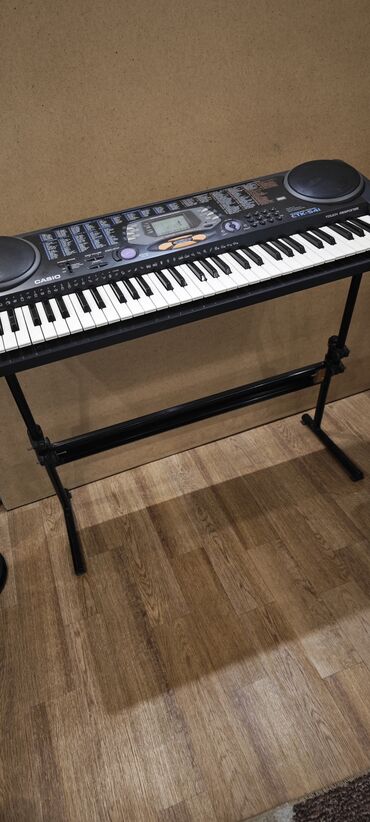 купить синтезатор korg: Продаю синтезатор Casio привезли из Германии, с подставкой оригинал