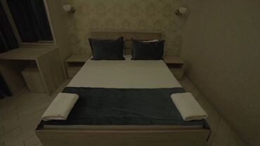 Otaqların günlük kirayəsi: Global Hotel Baku Ekonom 1 nəfərlik otaq - 35 Azn ekonom 2 nəfərlik — 19