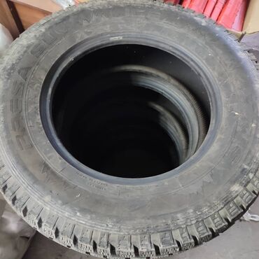 шины внедорожник: Шины 265 / 65 / R 17, Зима, Б/у, Комплект, Внедорожные (АТ/МТ), Китай