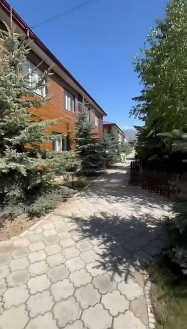 Продажа коттеджей и домов: *Продаётся коттедж в Иссыкуль 90м2, 2 этажа, в коттеджном городке — 8