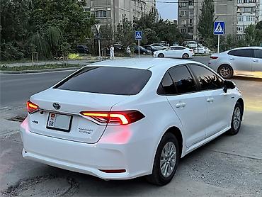 coroll: Toyota Corolla: 2020 г., 1.8 л, Вариатор, Гибрид, Седан — 5