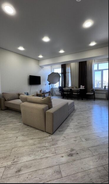 пригородный жениш: 3 комнаты, 103 м², Элитка, 9 этаж, Евроремонт