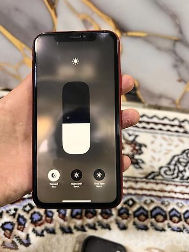 sup game: IPhone XR в красном цвете Смартфон Apple с узнаваемым дизайном — 4