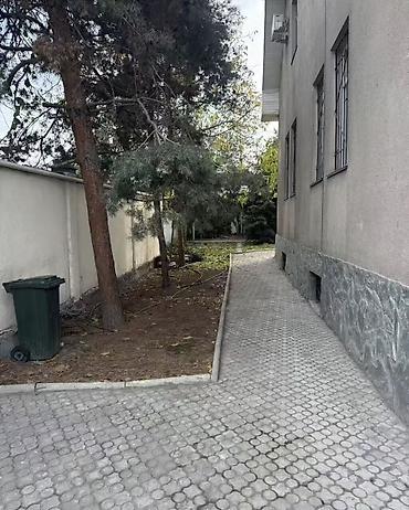 Продажа коттеджей и домов: 🏡 Срочно продаётся большой и просторный дом в Бишкеке! Продаётся — 4