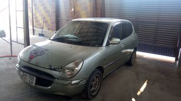 Toyota: Toyota Дуэт: 1998 г., 1 л, Автомат, Бензин, Хэтчбэк