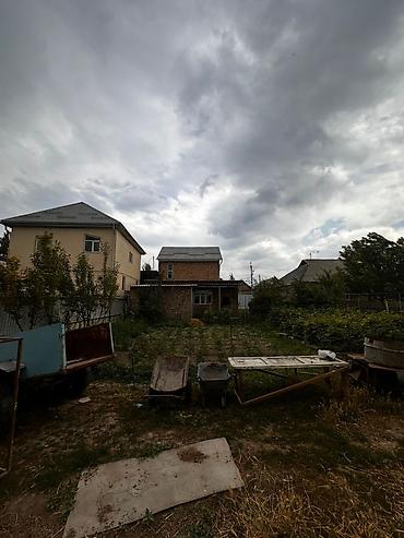 Продажа коттеджей и домов: Продаётся кирпичный двухэтажный дом с большим двором и хозяйственным — 4
