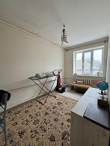 Продажа коттеджей и домов: Продается 2х этажный дом 🏠 📍Район Кож-Завода, Дордоя Площадь дома — 5