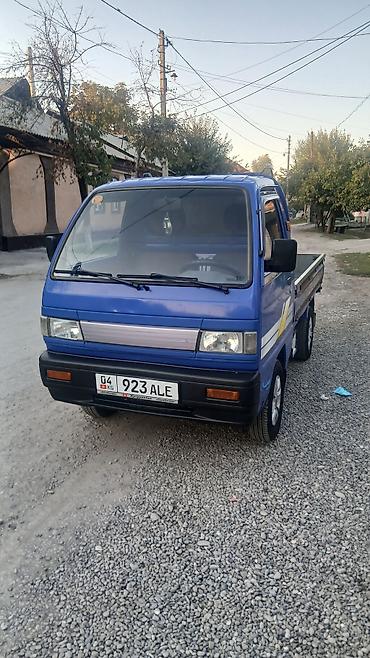 devo matiz: Мини‑грузовик Daewoo Labo (судя по шильдикам на борту) в синим цвете — 1