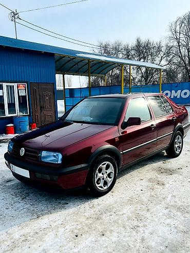 Volkswagen: Volkswagen Vento: 1993 г., 1.8 л, Механика, Бензин, Седан — 7