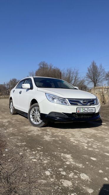 BYD: BYD E5 в круговом обвесе 100 киловатт мощности НЕ ТАКСИ 68000 пробега