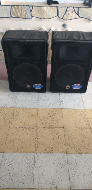 Dinamiklər və kolonkalar: İşlənmiş Yamaha Kolonka, Növ - Toy üçün, rəng - Qara