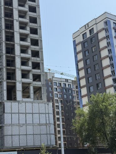 дизайнерским ремонтом: 3 комнаты, 97 м², Элитка, 12 этаж, ПСО (под самоотделку)