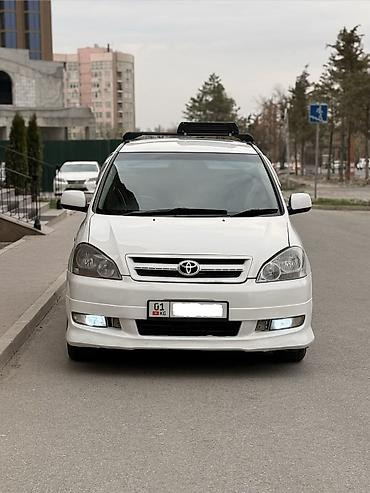 Toyota: Toyota Ipsum: 2002 г., 2.4 л, Автомат, Бензин, Минивэн — 2