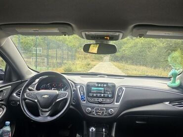 Chevrolet: Chevrolet Malibu sedan - Korpusu: qara rəng, aerodinamik və zərif — 10