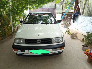 volkswagen passat в3: Volkswagen Vento: 1992 г., 1.8 л, Механика, Бензин, Седан