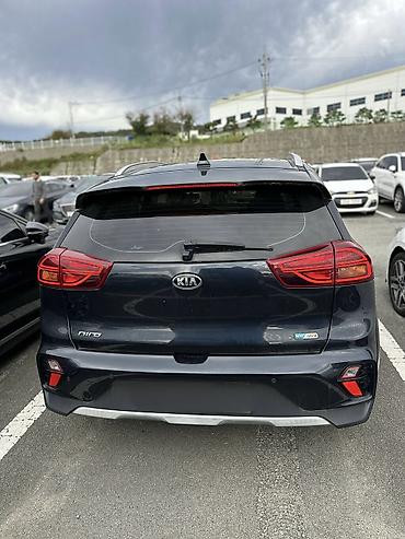 Kia: Kia Niro: 2020 г., 1.6 л, Робот, Гибрид, Кроссовер — 4