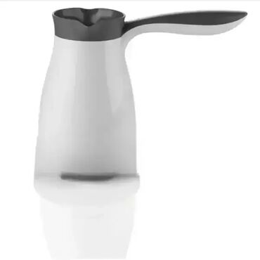 metalac kuvalo za vodu: Brand: Gorenje Model: Kuvalo za kafu TCM330W Cena: 3.180 Opis: ☕