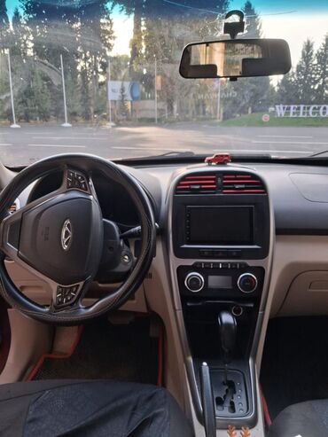 Chery: Chery Tiggo (T11) krossover - Kuzov: 5 qapılı, tünd qırmızı rəng - — 16