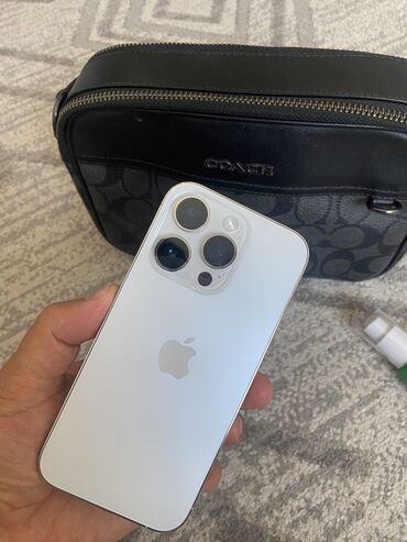 Apple iPhone: IPhone 14 Pro, 256 ГБ, White Titanium, Кабель, 83 %