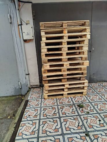 Palletlər, paddonlar: Pallet, 1100 x 1100 sm, Ünvandan götürmə, Kredit yoxdur