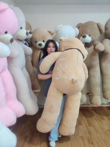 Игрушки: 🧸Огромная мишка 1,8м 🔥🔥🔥 🧸60 см 1000 сом (Бесплатная доставка) 🧸80 — 10