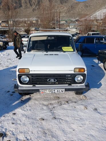 ВАЗ (ЛАДА): ВАЗ (ЛАДА) 4x4 Нива: 2008 г., 1.7 л, Механика, Бензин