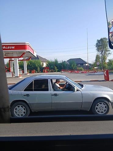 ом 366: Mercedes-Benz E-Class: 1994 г., Седан — 2