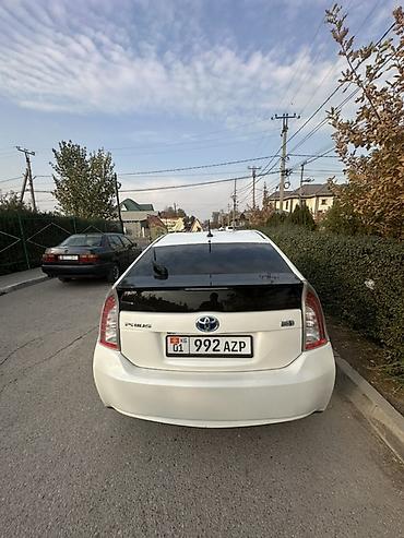 Toyota Prius: 2012 г., 1.8 л, Вариатор, Гибрид, Хэтчбэк