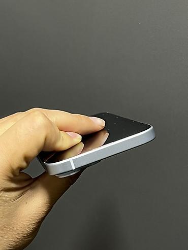 Apple iPhone: IPhone 15, Б/у, 128 ГБ, Голубой, Чехол, 92 % — 10