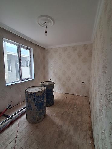 Həyət evləri və villaların satışı: Satılır: həyət evi Ümumi təsvir: - Bir mərtəbəli həyət evi, girişdə — 4