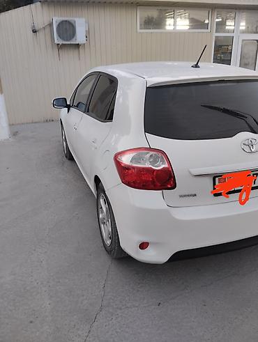auris: Toyota Auris: 2010 г., 1.4 л, Механика, Дизель, Хэтчбэк — 1