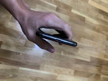 Apple iPhone: IPhone Xs, 64 GB, Space Gray, Face ID — 10