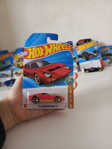 столовая для кукол: LAMBORGHINI MIURA SV 71