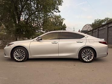 lexus es 300h 2018: Lexus ES: 2018 г., 2.5 л, Вариатор, Гибрид, Седан — 5