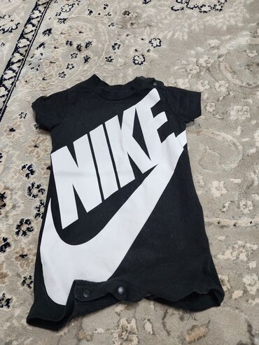 Толстовки: Мужская толстовка, Nike, Б/у, цвет - Черный, Самовывоз, Бесплатная доставка, Платная доставка