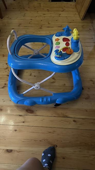 Digər inkişaf etdirici oyuncaqlar: Uşaq gəzdirəni / yerişi üçün yürütəc (baby walker) - Rəng: mavi-ağ - — 2