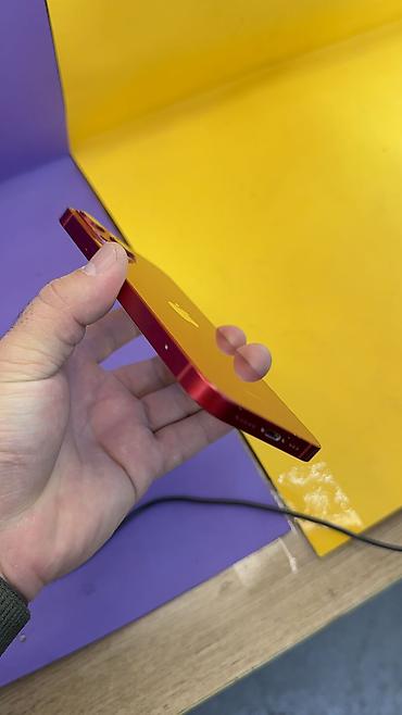 Apple iPhone: IPhone 13, Б/у, 128 ГБ, 80 % — 9