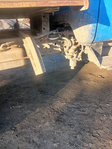 Yük maşınları: Mator narmalni karofka mosd əla texsmotur sigorta var təkərlər — 3