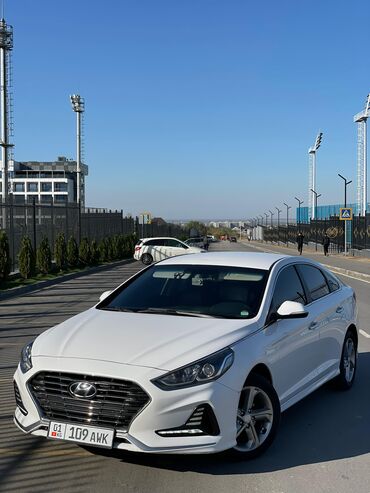 Hyundai Sonata: 2017 г., 2 л, Автомат, Газ, Седан