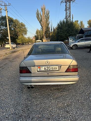 Продажа авто: Mercedes-Benz E-Class: 1993 г., 5 л, Автомат, Газ, Седан — 4
