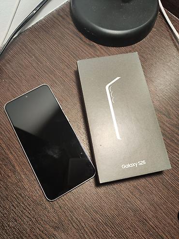 osmo mobile 7p: Samsung Galaxy S25, Б/у, 256 ГБ, цвет - Серый, 1 SIM — 1