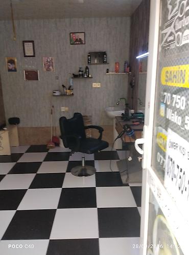 Həyət evləri və villaların satışı: 6 otaqlı, 6 kv. m, Orta təmir — 4