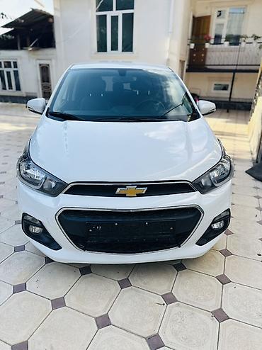 Chevrolet: Chevrolet Spark: 2017 г., 1 л, Вариатор, Бензин, Хэтчбэк — 4