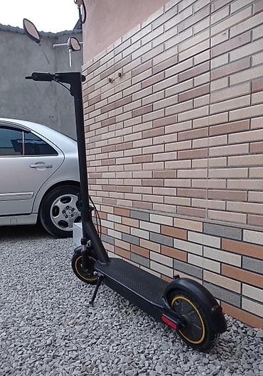 самокат: Elektrik skuter – şəhər içi rahat hərəkət üçün praktik model. Skutr — 2