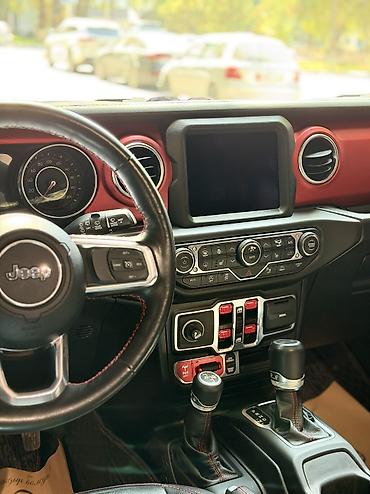 внедорожник мини: Jeep Wrangler: 2020 г., 2 л, Автомат, Бензин, Внедорожник — 10